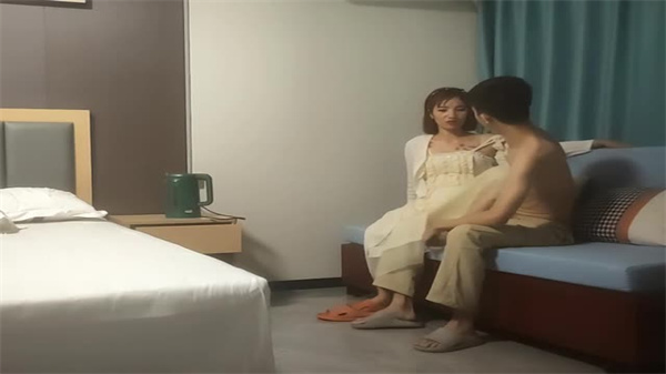 探花大神瘦子新作 羞涩小少妇初尝巨炮 从抗拒到浪叫求内射